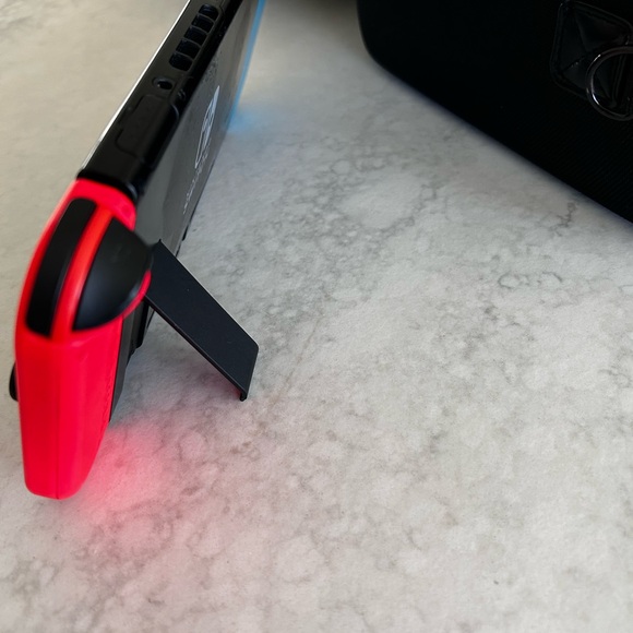 Nintendo Switch - Hardshell Case - Pro-controller - dock - Picture 7 of 13